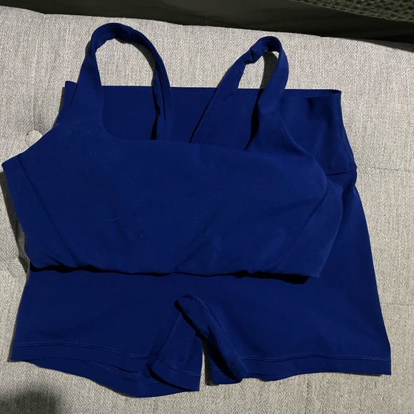 CRZ YOGA Pants - Crz yoga set - size l color larkspur- extra scrunch shorts 4”